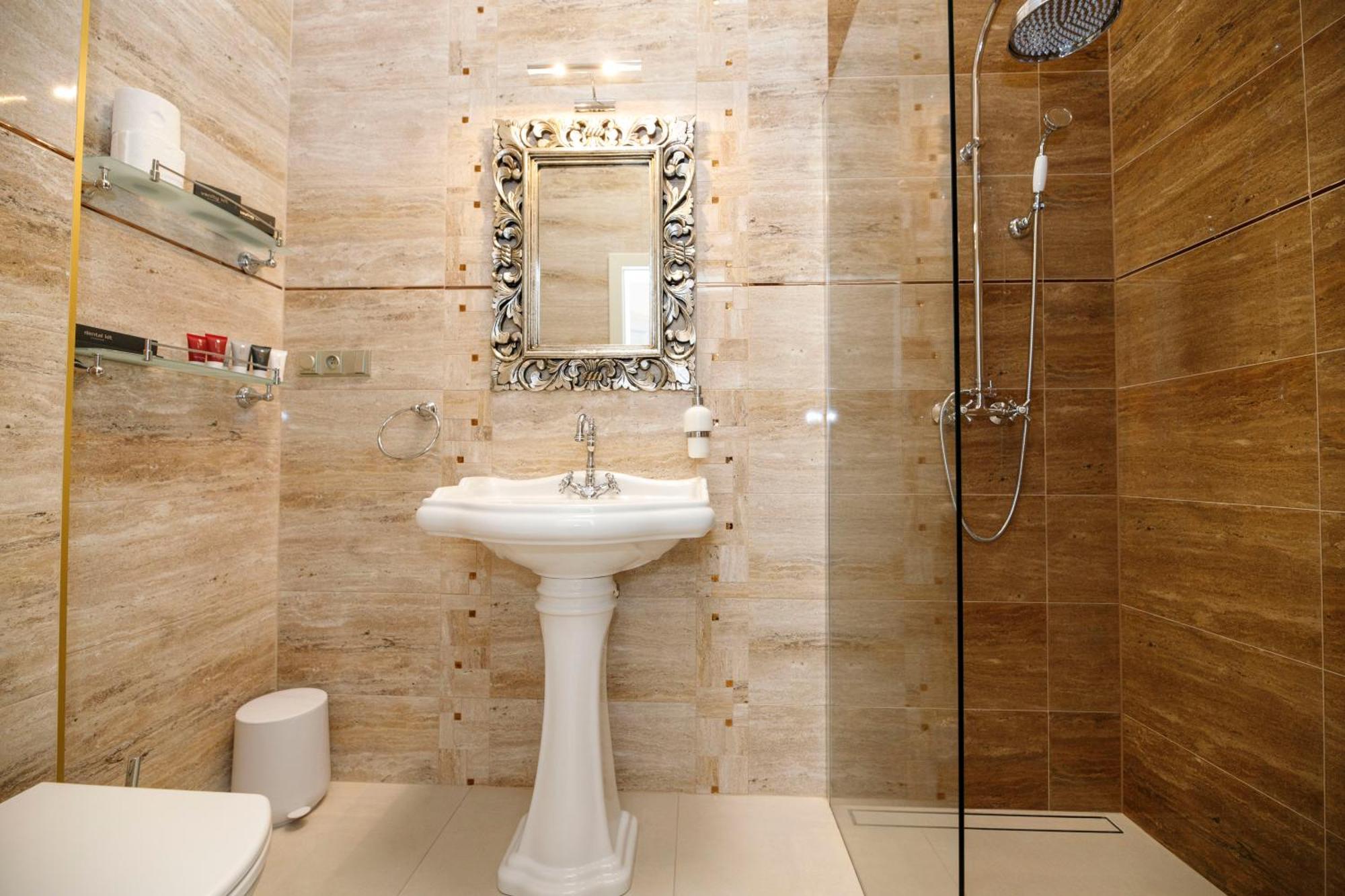 Zamek Kvasetice Hotel Хавличкув Брод Екстериор снимка